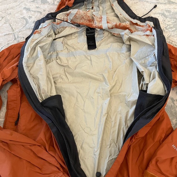 North Face Men’s Orange Rain Jacket - Picture 3 of 4